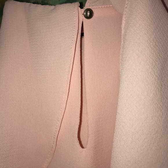 Cold Shoulder Ruffle Dress - Picture 5 of 8